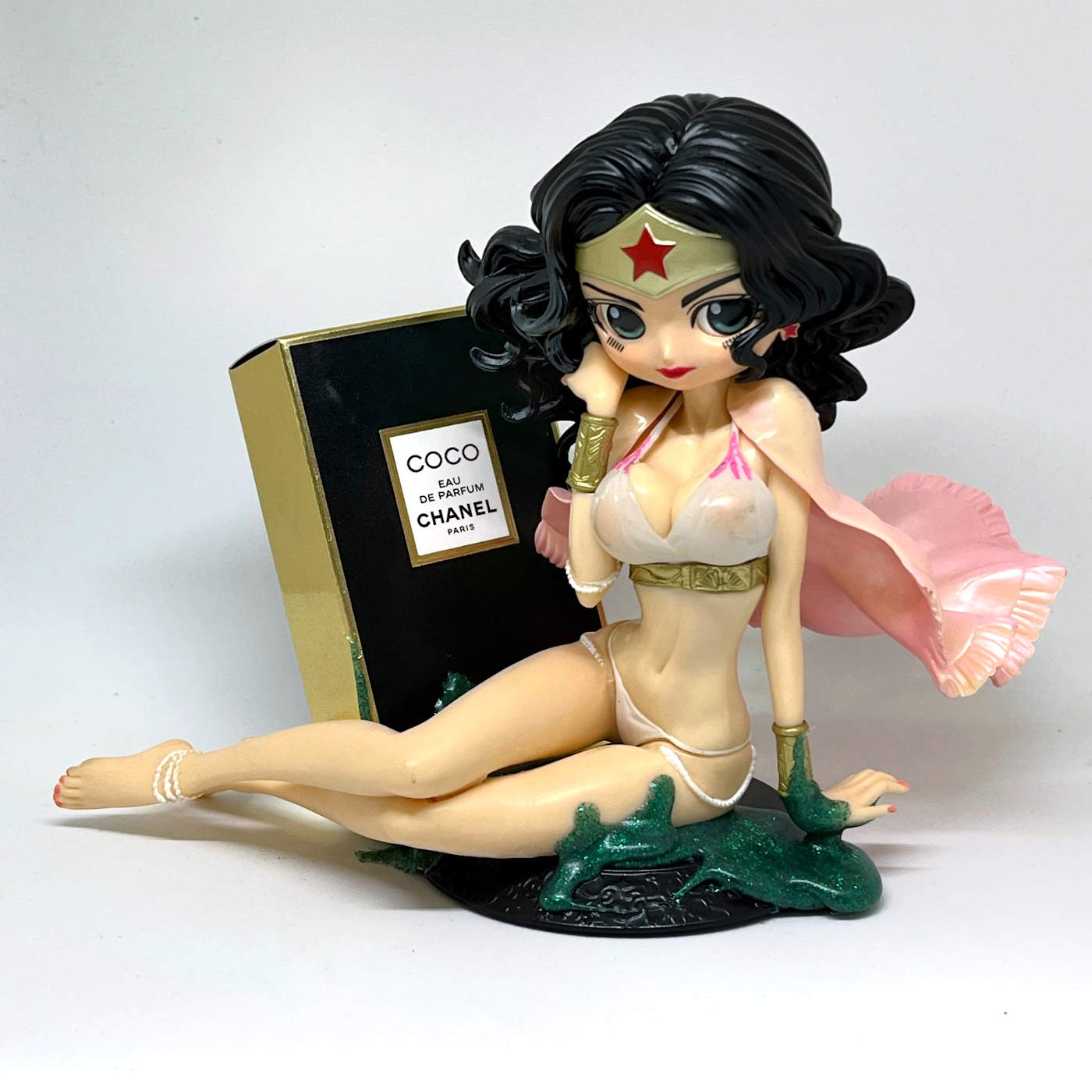 Alvin Silvrants - Coco Chanel Wonder Woman - Sexy Statue